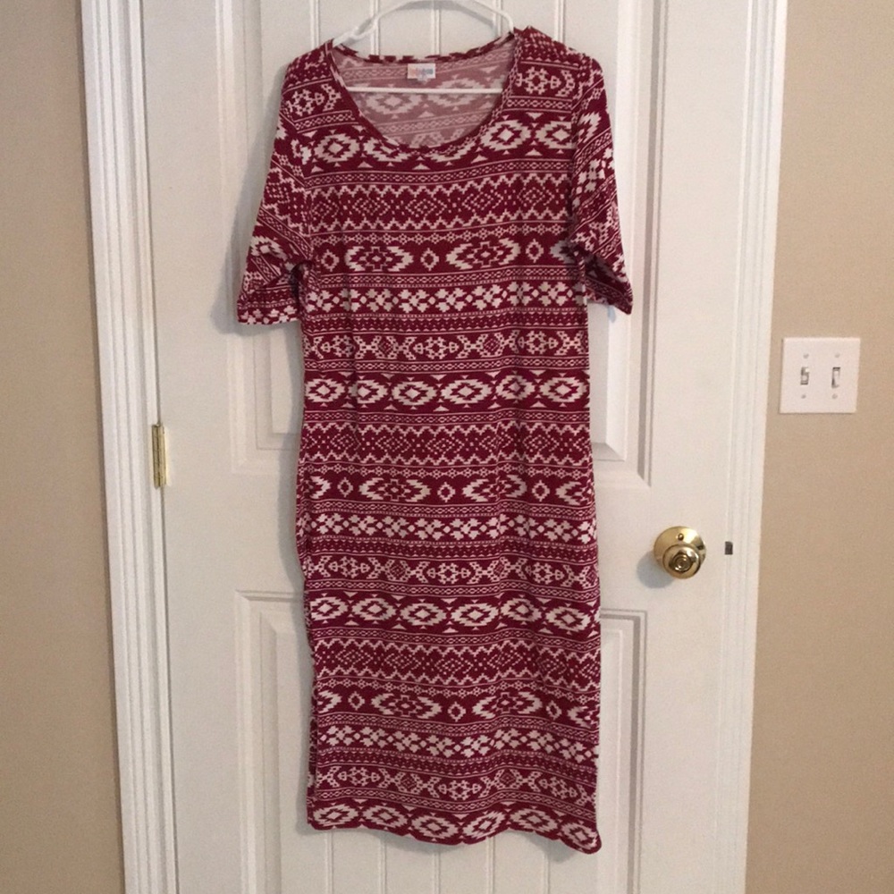XL gorgeous Julia from Lularoe!